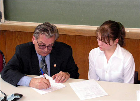 Вступительный экзамен в СУНЦ 17 апреля 2004 г.